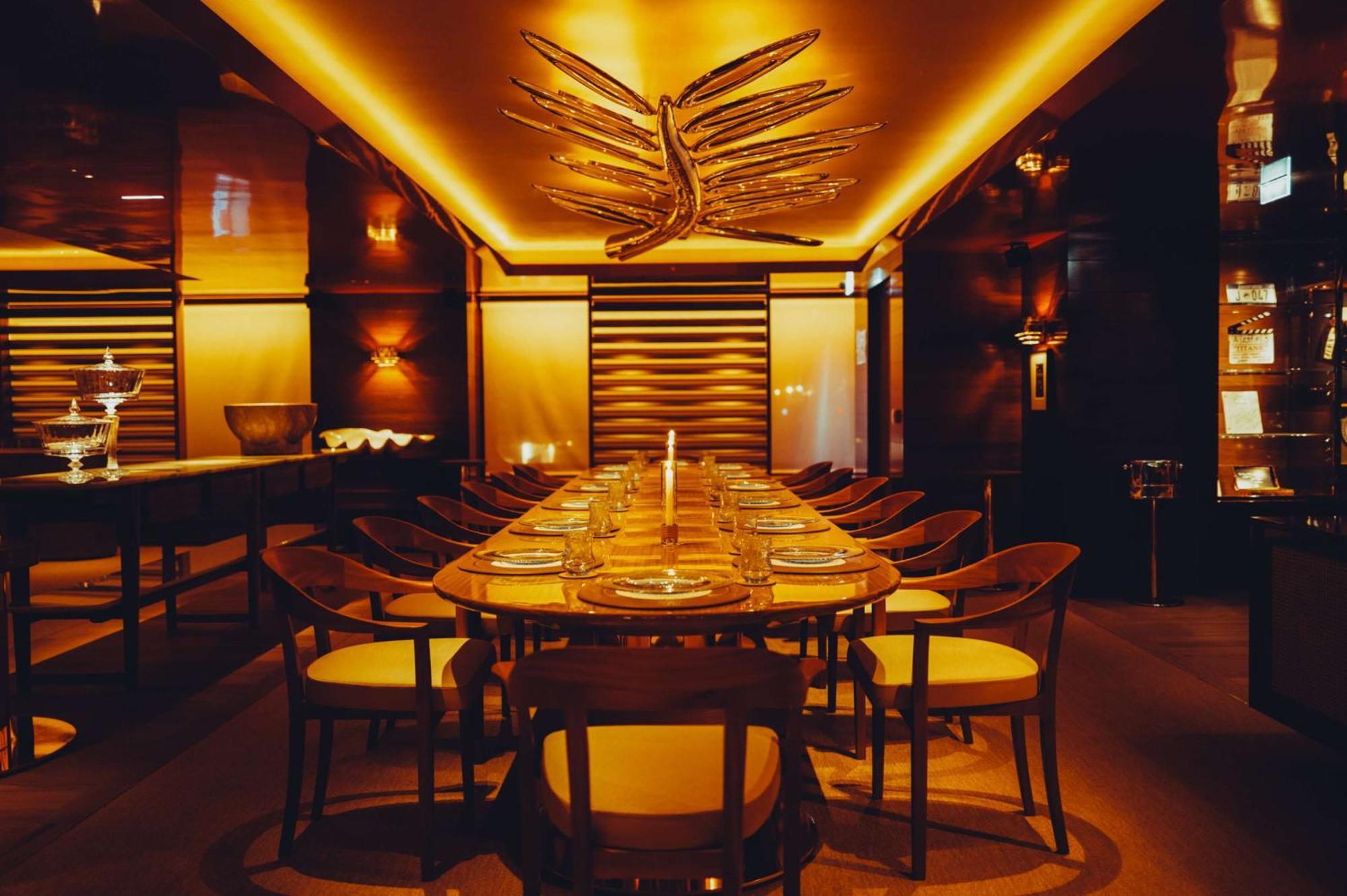 فندق مارتينيز في ذا أنبوند كولكشن باي حياة كان المظهر الخارجي الصورة Interior of the restaurant